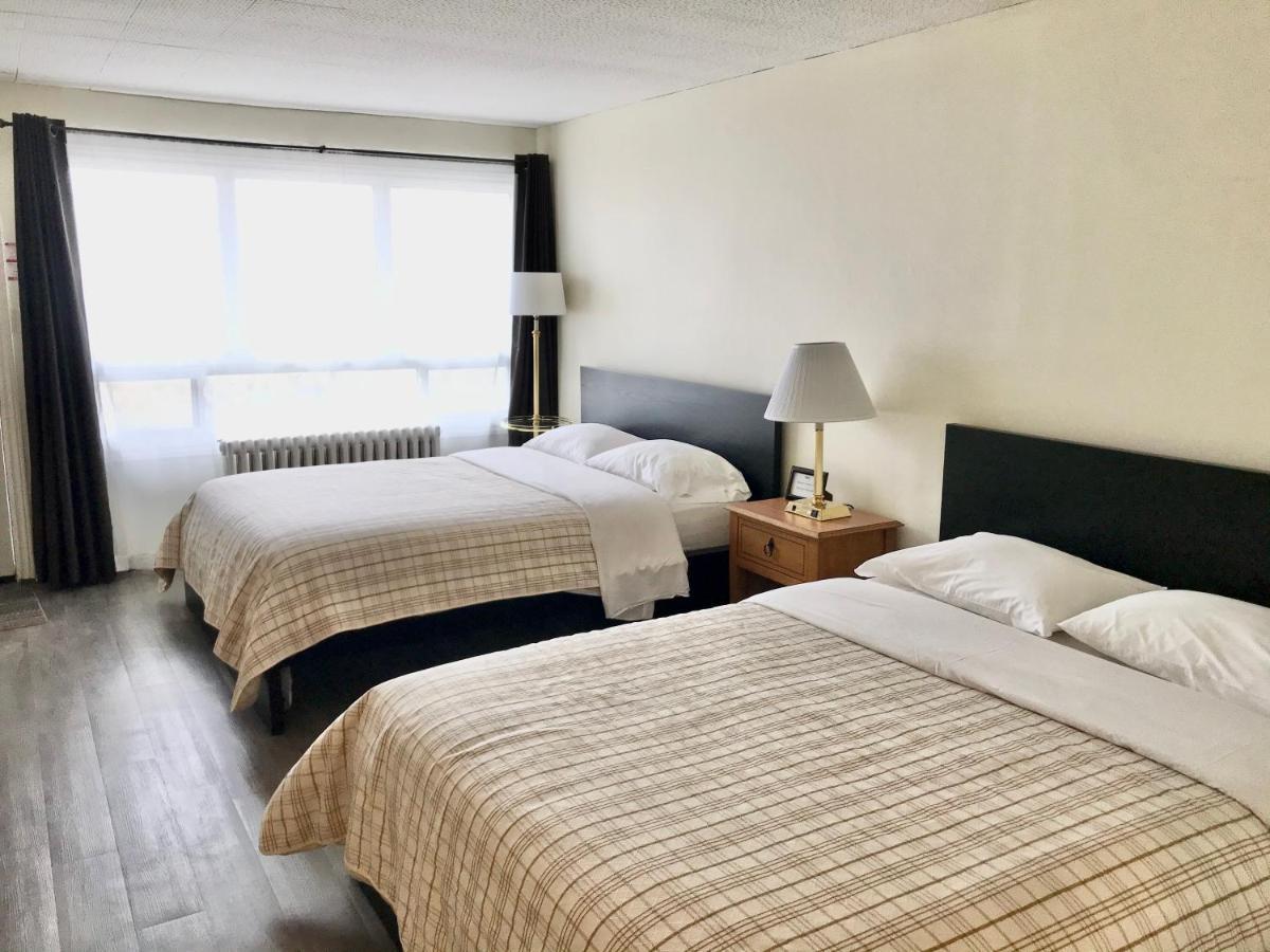 Lakeside Inn 오릴리아 외부 사진