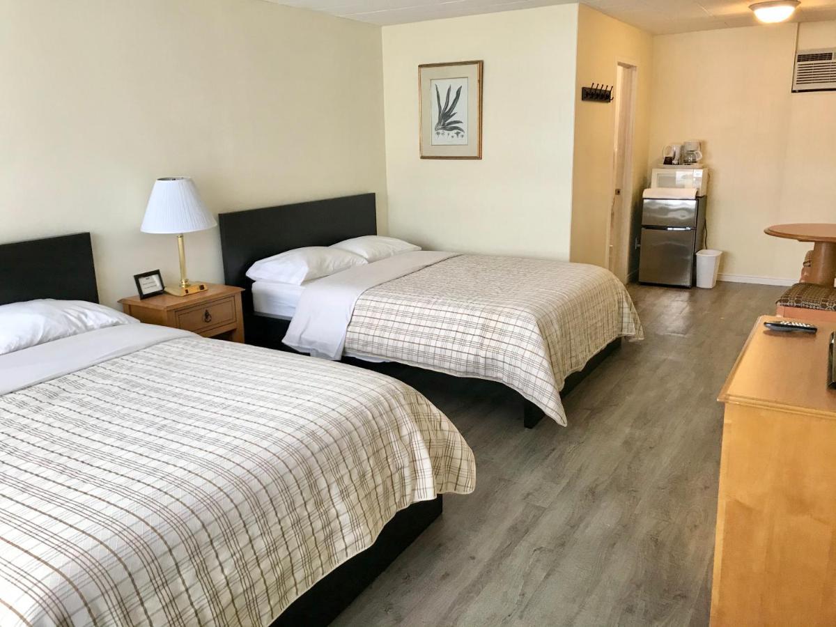Lakeside Inn 오릴리아 외부 사진